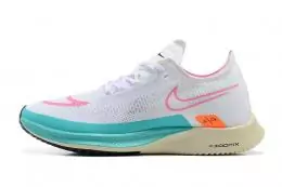 nike zoomx streakfly proto bleue blanc rose